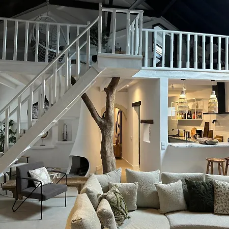 דירה Royal Barn Loft *